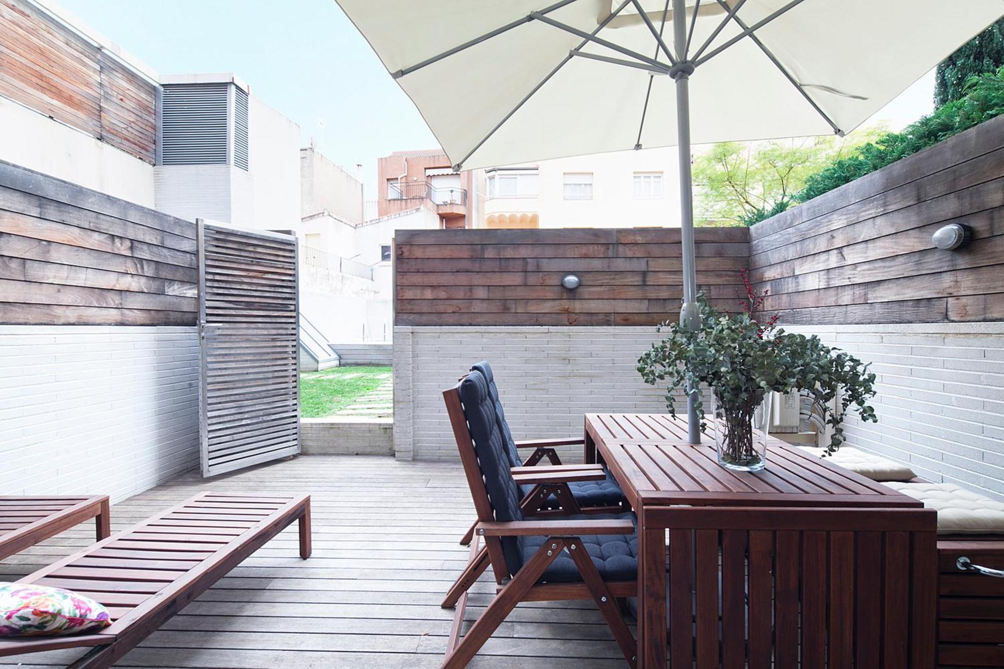 My Space Emirates - Splendid Apartment With Terrace And Pool Near Park Gueell バルセロナ エクステリア 写真