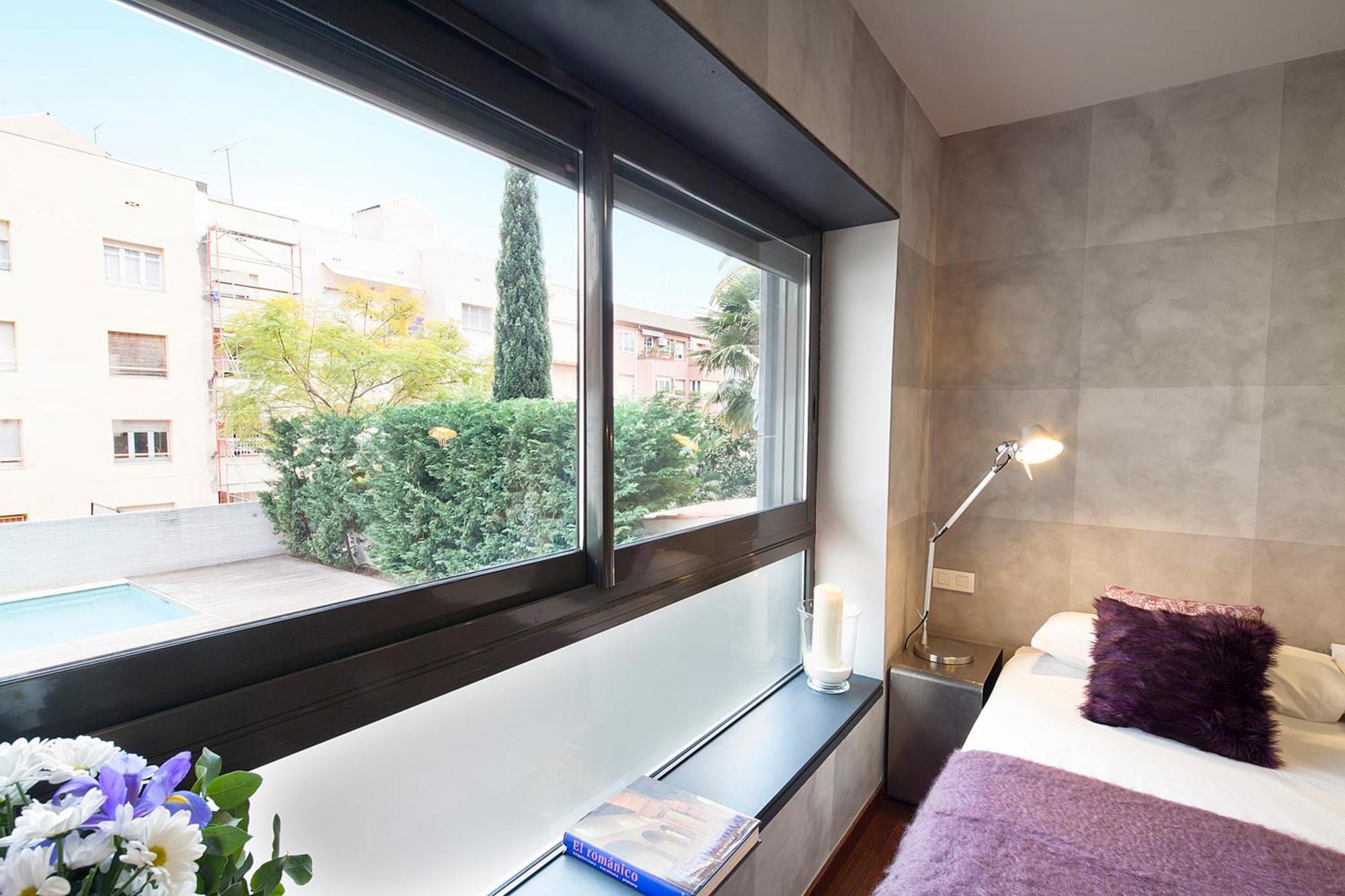 My Space Emirates - Splendid Apartment With Terrace And Pool Near Park Gueell バルセロナ エクステリア 写真